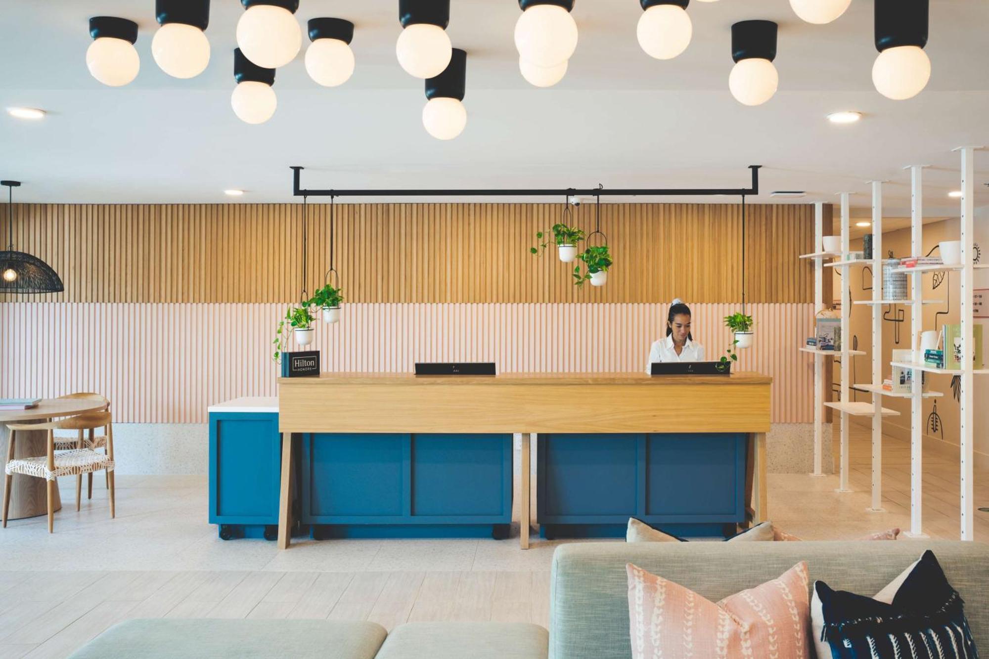 Hampton By Hilton Grand Cayman Seven Mile Beach George Town Ngoại thất bức ảnh